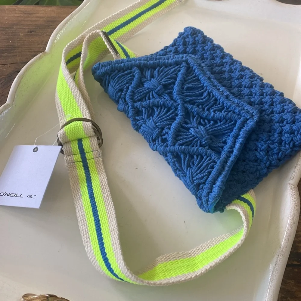 NEW O’Neill Joni Blue Crochet Fanny Pack Travel Waist Bag - Picture 10 of 11